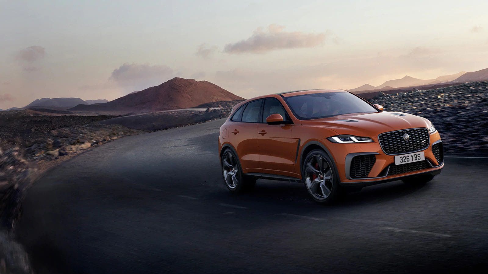 НОВЫЙ JAGUAR F‑PACE SVR